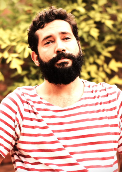 DIRECTOR_EMANUEL3.png